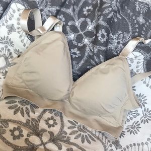 S 5/$15 Maternity bra nursing